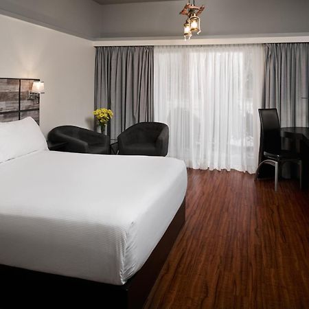 Samuels Boutique Hotel Goderich Buitenkant foto